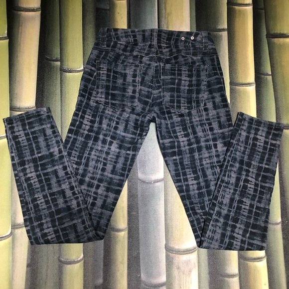 🩵🩵Cabi -Plaid, Skinny Jeans 🩵🩵Size 0 - Picture 2 of 7